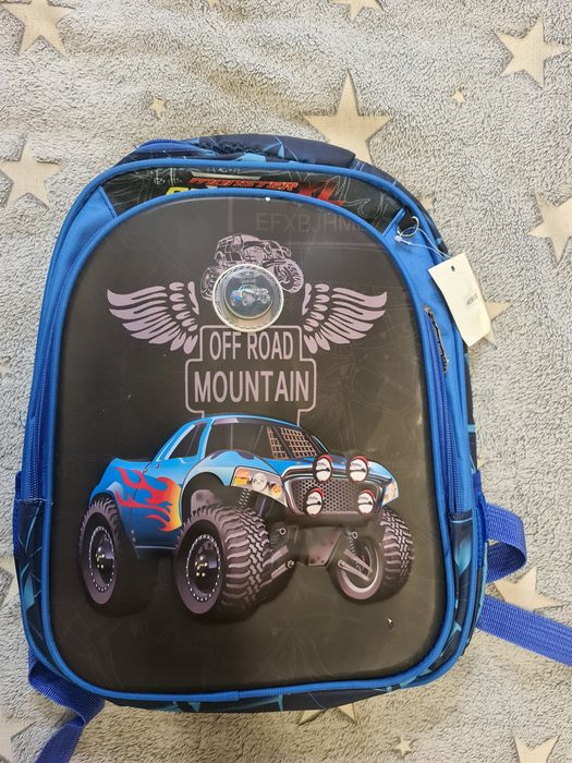 Продам рюкзак школьный для мальчика