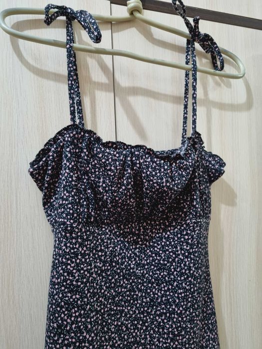 Продвм сарафан красивый фирмы divided h&m