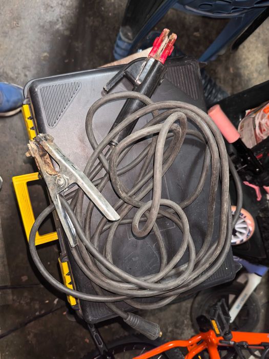 Инверторен електрожен 200А