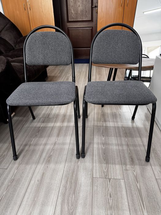 Офисные стулья в отличном состоянии