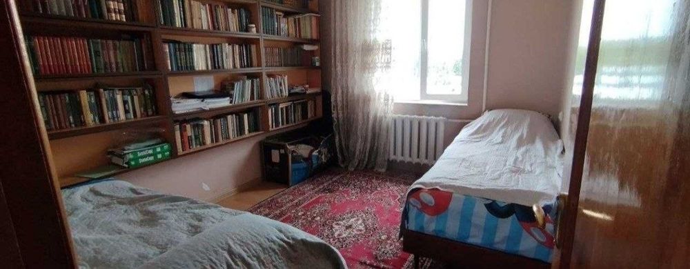 Продаётся квартира Юнусабад 4кв 4/7/9