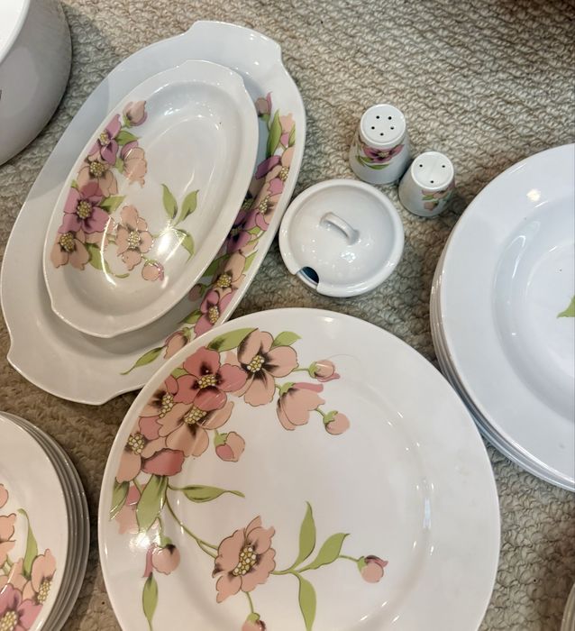 Продам сервизы Ilmenau Германия/ГДР