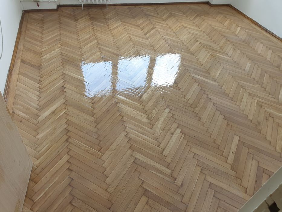 Montam parchet laminat și masiv