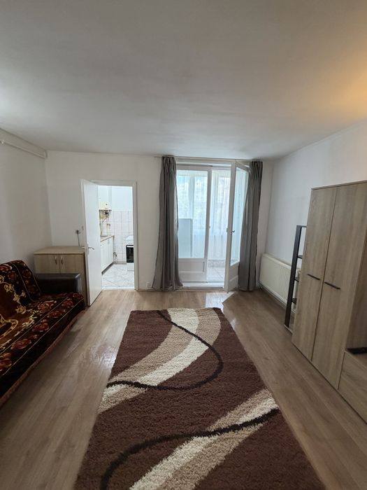 Garsoniera de inchiriat