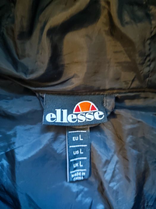 Geaca pufoasa Ellesse, marime L, impecabila