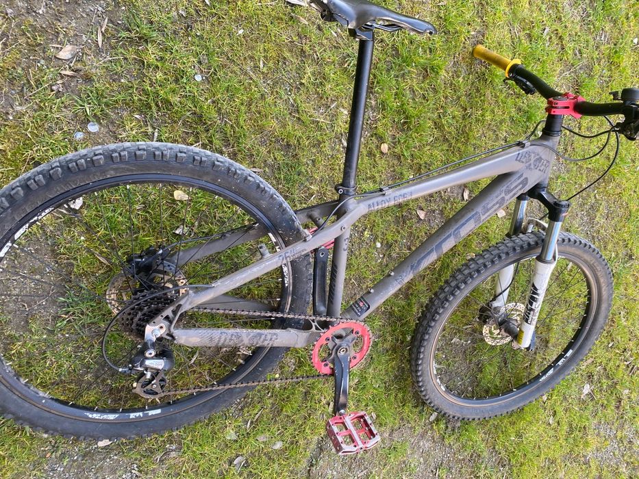 Колело работи  208 евро