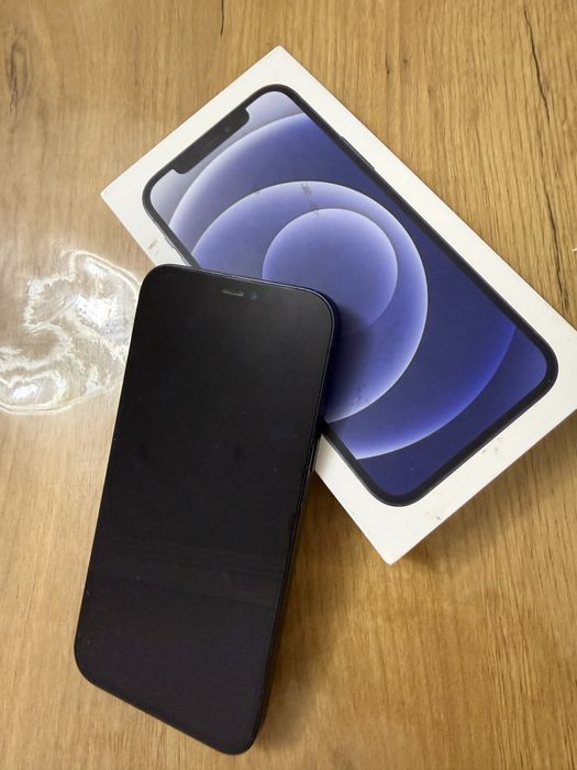 Продам iPhone 12