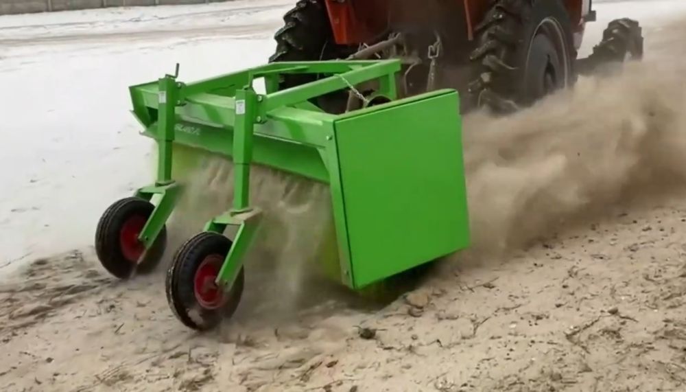 Щетка коммунальная Kerland . Польша