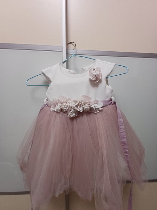 Продам детские платья