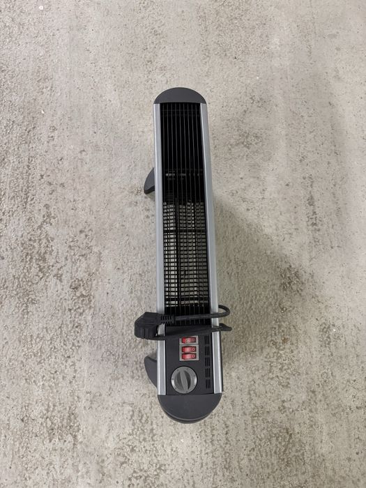 Електрическа печка с вентилатот и термостат