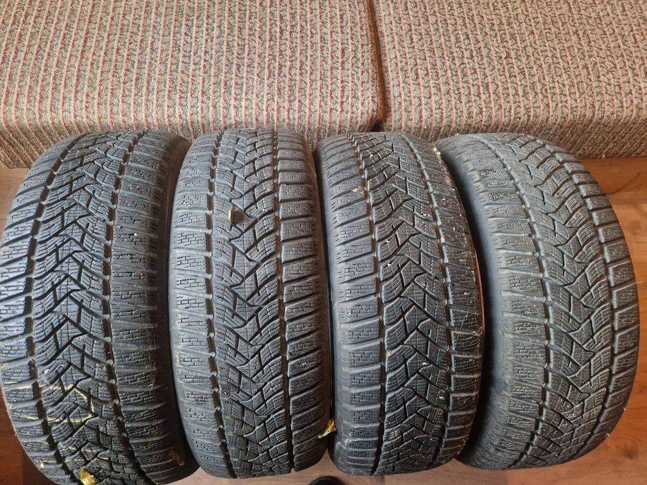 Зимни гуми DUNLOP