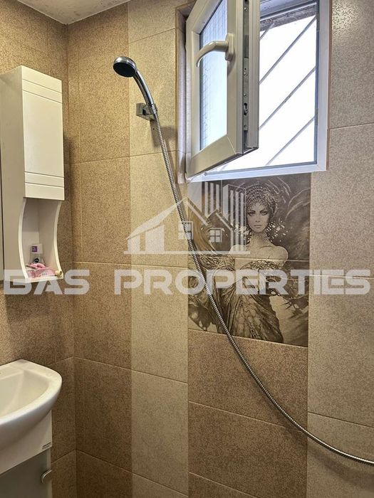 Етаж от къща в София-Орландовци площ 144