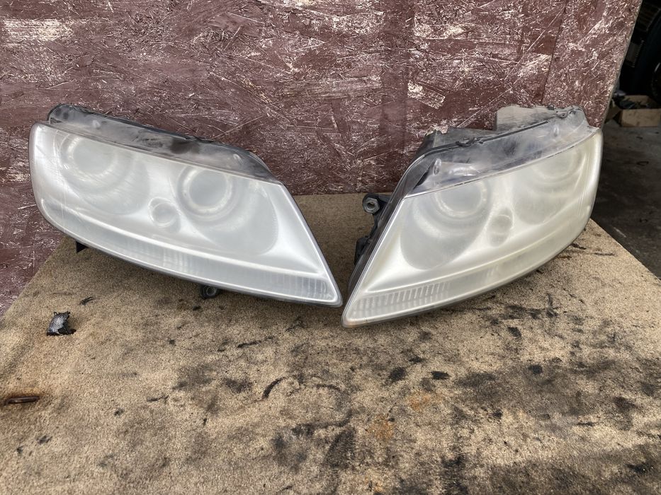 Farurii St/Dr Xenon Vw Phaeton Model Europa Pret 500 lei buc