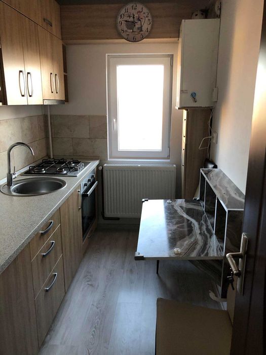 Inchiriez apartament cu 2 camere