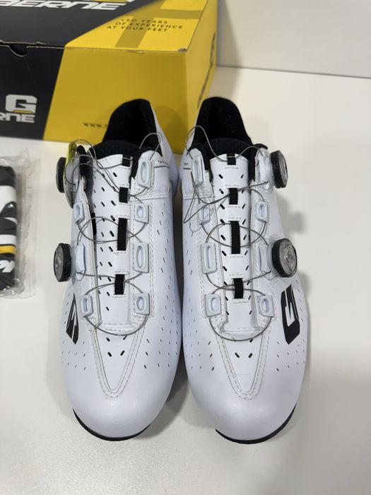 обувки за колоездене Gaerne Carbon G.STL White