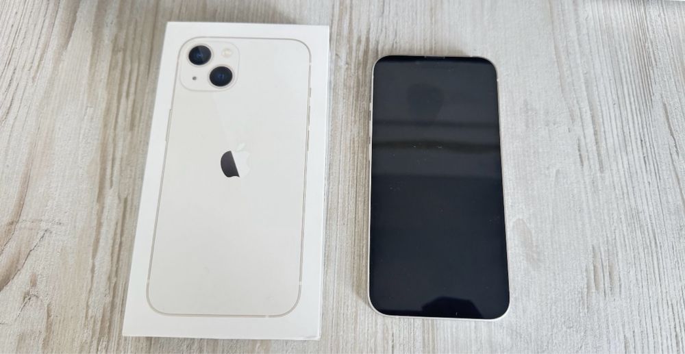 Продам Айфон 13 128гб