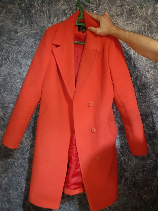 Продам пальто женское