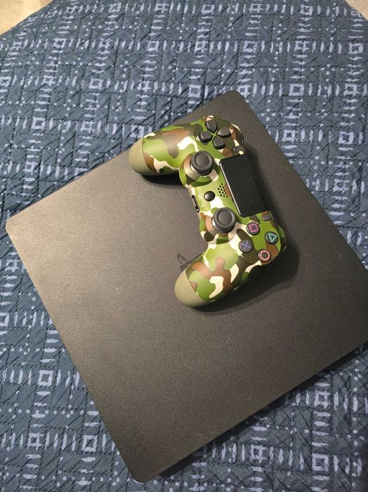 Consola PS4 1TB cu jocuri