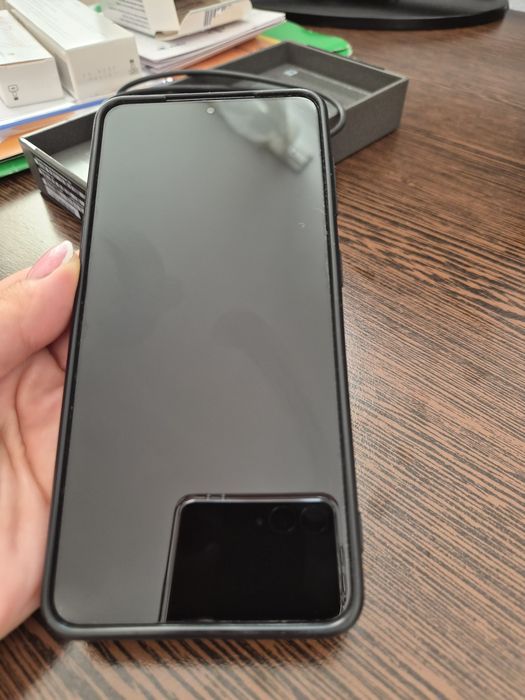 Vand Samsung S21 5G stare perfecta