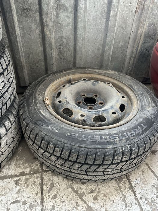 Продам резину штампами комплект