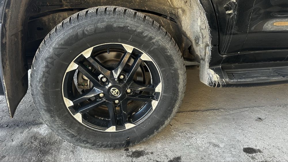 Зимние и летние шины с диском!