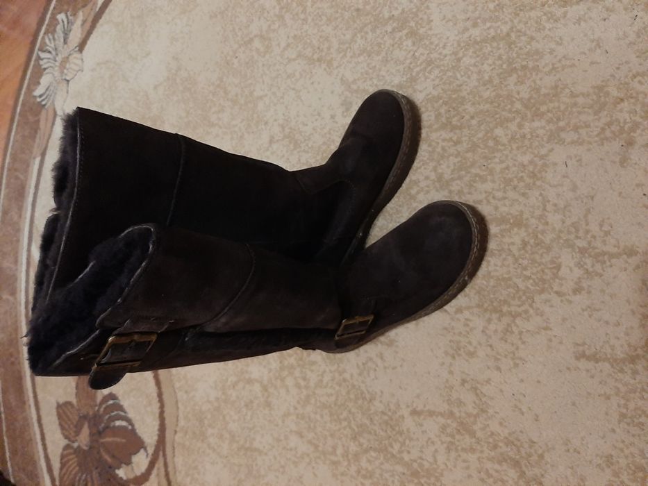 Vând cizme damă BEARPAW (36)
