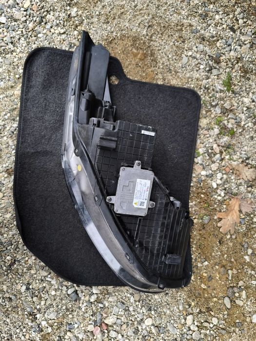 Ляв ксенонов фар за Хюндай и30