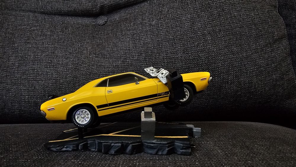 Продавам Driver колата.