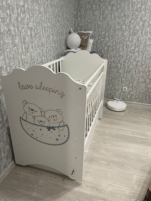 Продам детскую кроватку