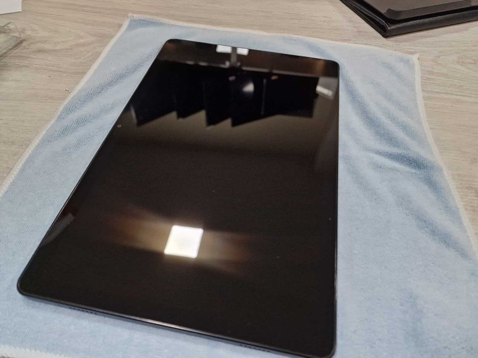 Samsung Galaxy Tab A9+ X216 64GB 5G + калъф