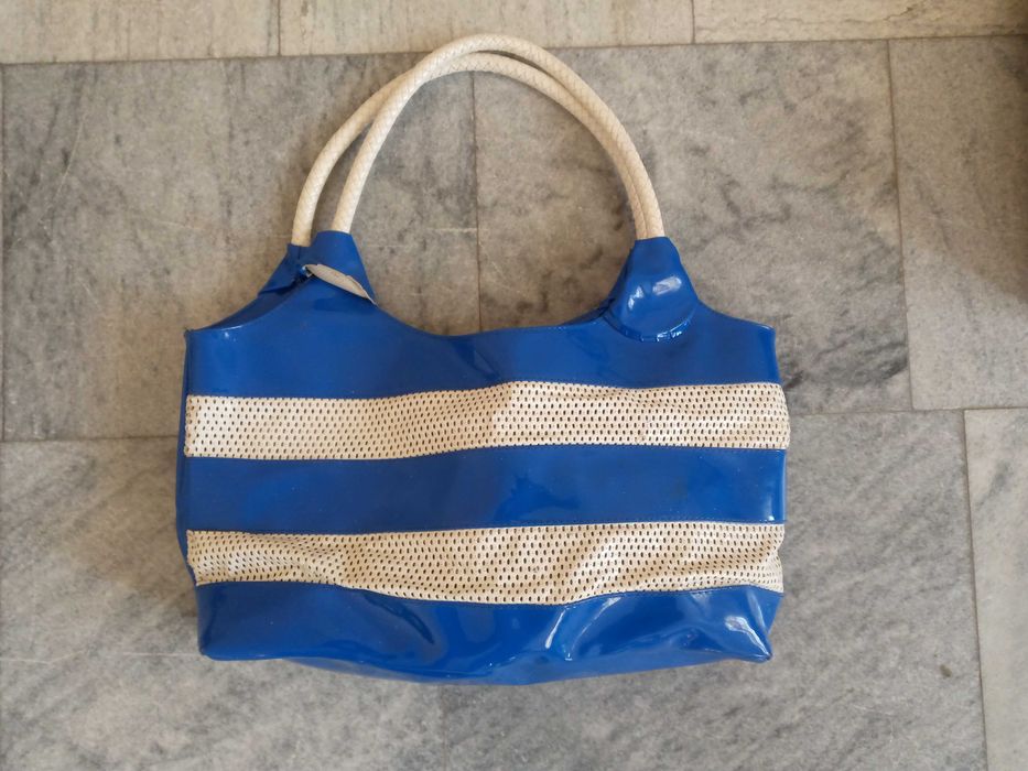 Сумки Б/У  в хорошем состоянии по 30 тыс сумов(см разные фото)