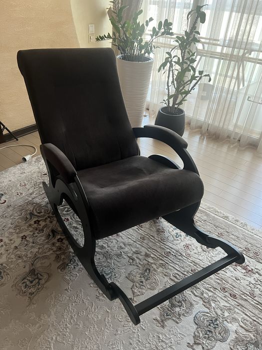 Кресло-качалка коричневая