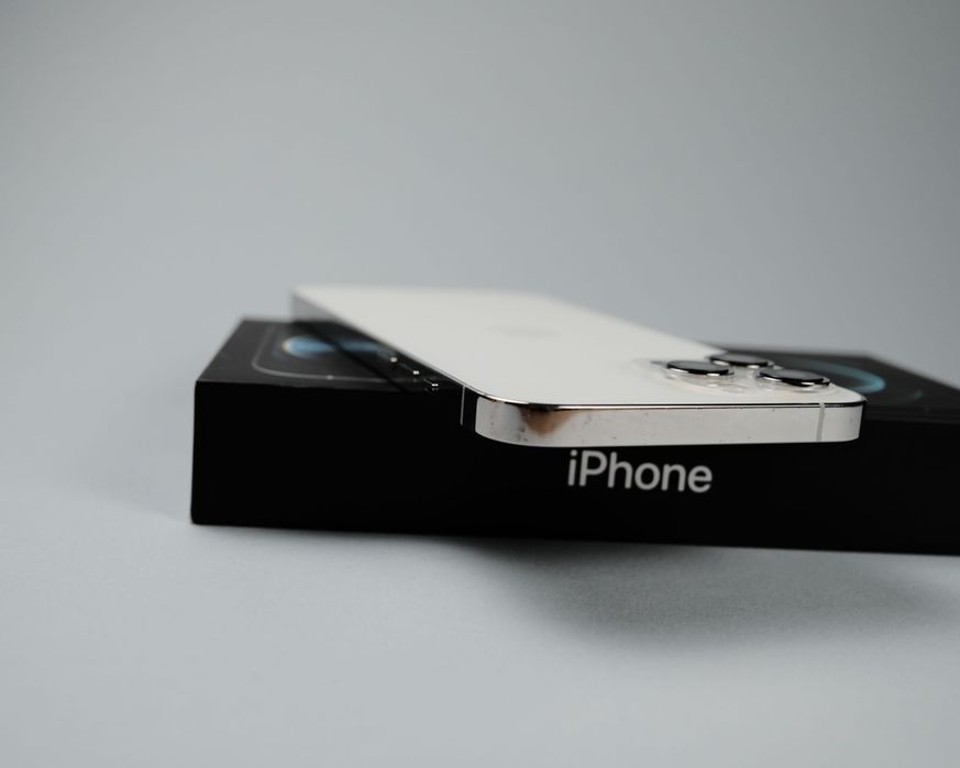 iPhone 12 Pro Max 256GB, Silver, добро състояние, Apple Diagnostics, кутия, кабел