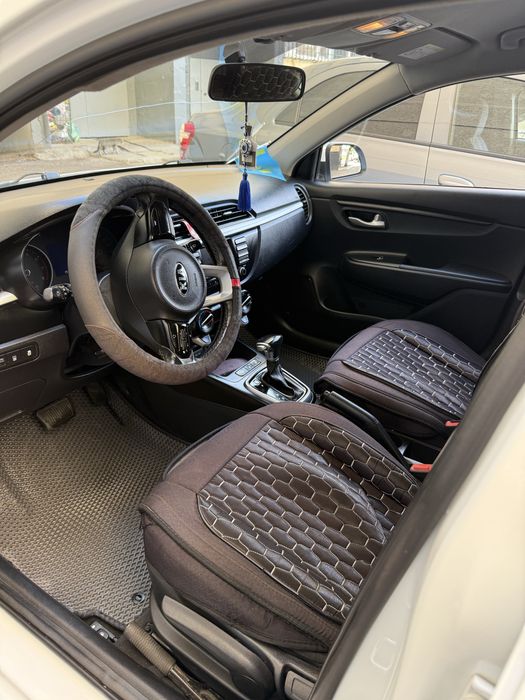 Продам KIA Rio 2020 г