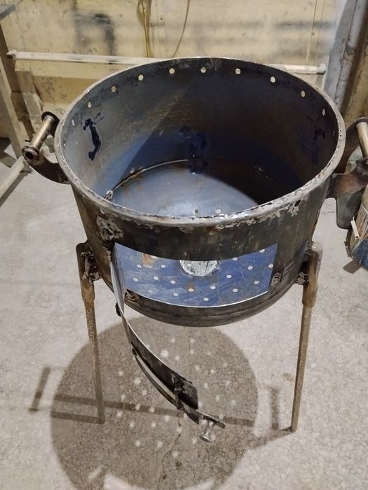 Казан с очагом. Новый.