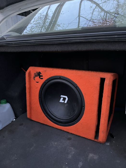 Продам Сабвуфер Пирания