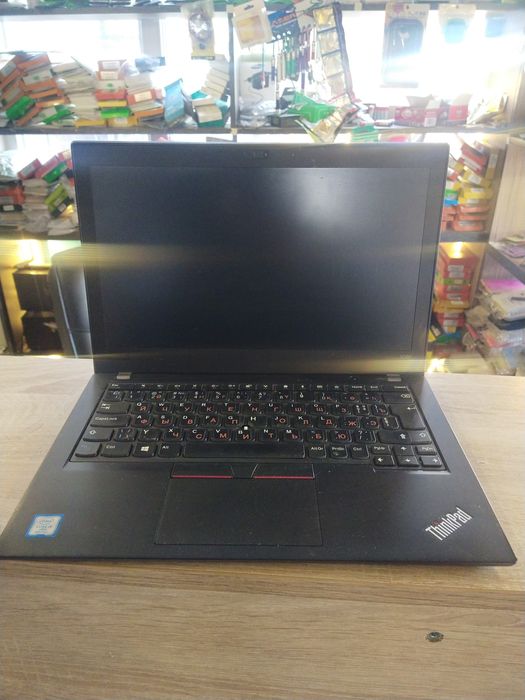 Ноутбук х280 продается, память 1 терабайт, ноутбук компактный , мощный