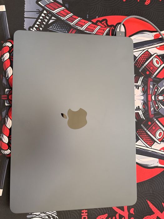 Продам Macbook Air M3 2024