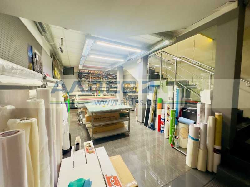 Отдава се магазин на бул. България!