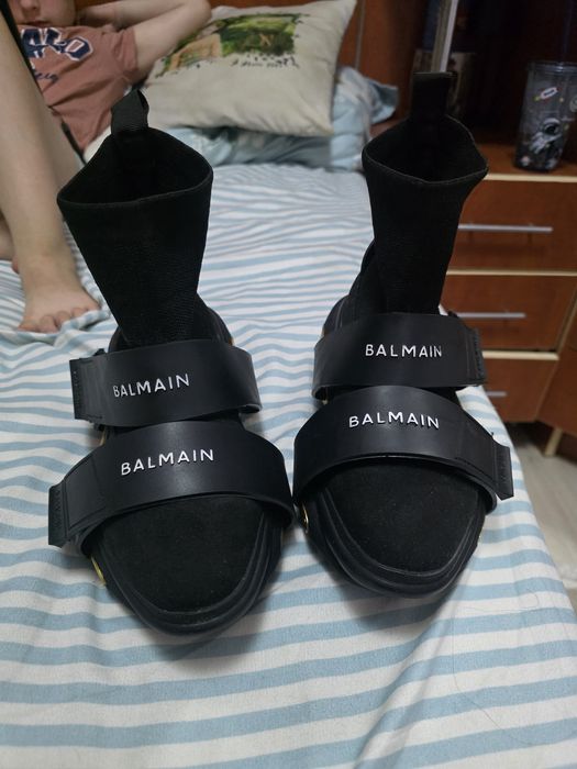 Adidași balmain noi