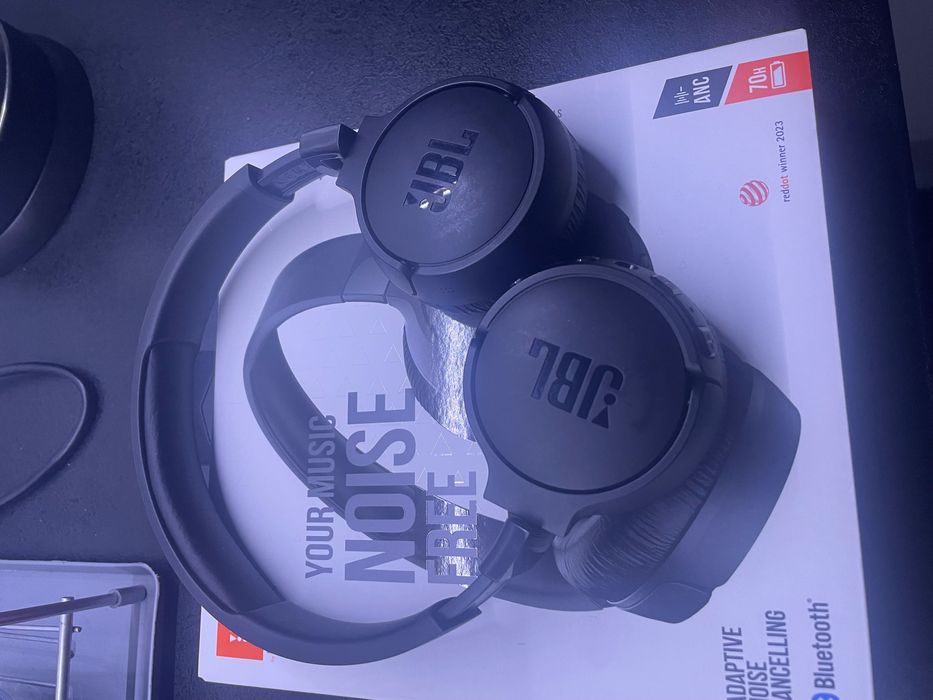 Слушалки JBL tune 670nc