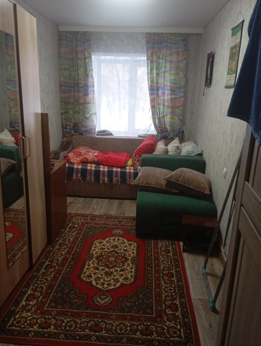 продам трёхкомнатную квартиру