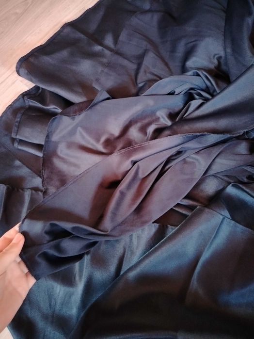 Бална тъмно синя рокля