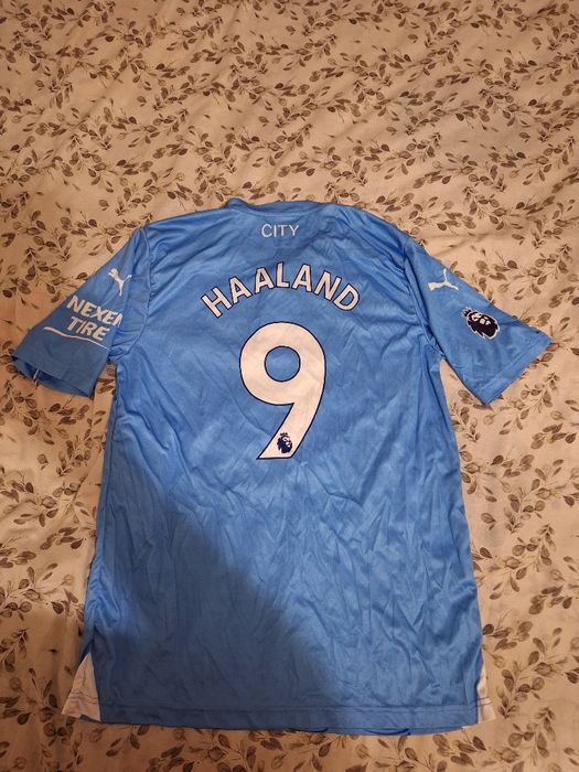 Тениска на Manchester City и на Milan