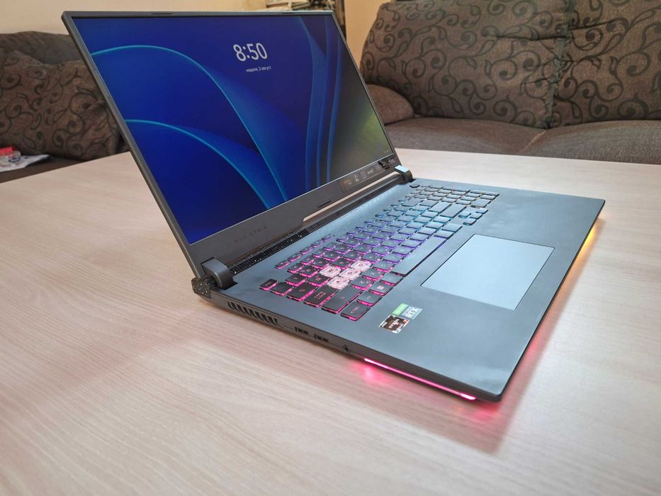 Отличен Лаптоп ASUS ROG Strix G17 G713RM-KH011, 17.3" 300hz, Full HD, AMD Ryzen 7 6800H (3.2/4.7GHz, 16MB), NVIDIA RTX 3060 6GB, 16 GB, 1 TB SSD