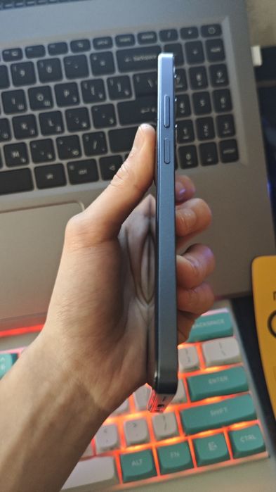 Телефон realme c65 8/256