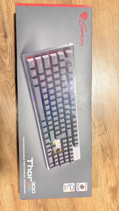 Tastatura Genesis Thor300 rgb nou