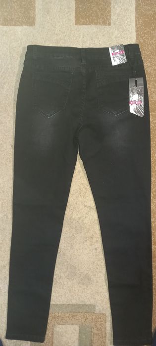 Джинсы женские, черные