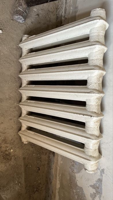 Продам чугунные радиаторы