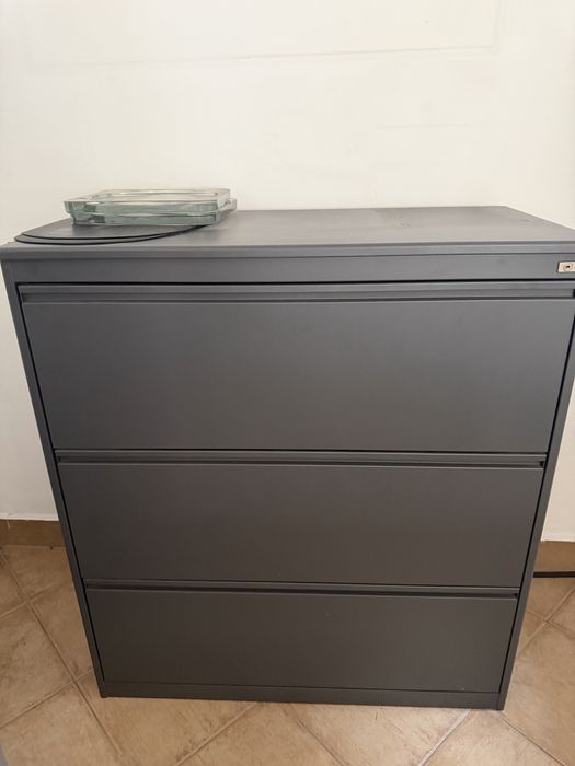 Fișet metalic birou 3 sertare cu cheie – pentru dosare A4